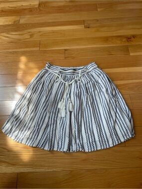 Old Navy White and Black Striped Skater Skirt with Tassel Tie